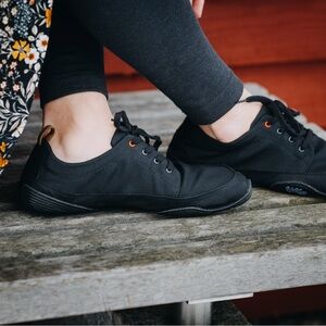 Black Tanuki Wildling barefoot shoes size women’s US 8, EU40